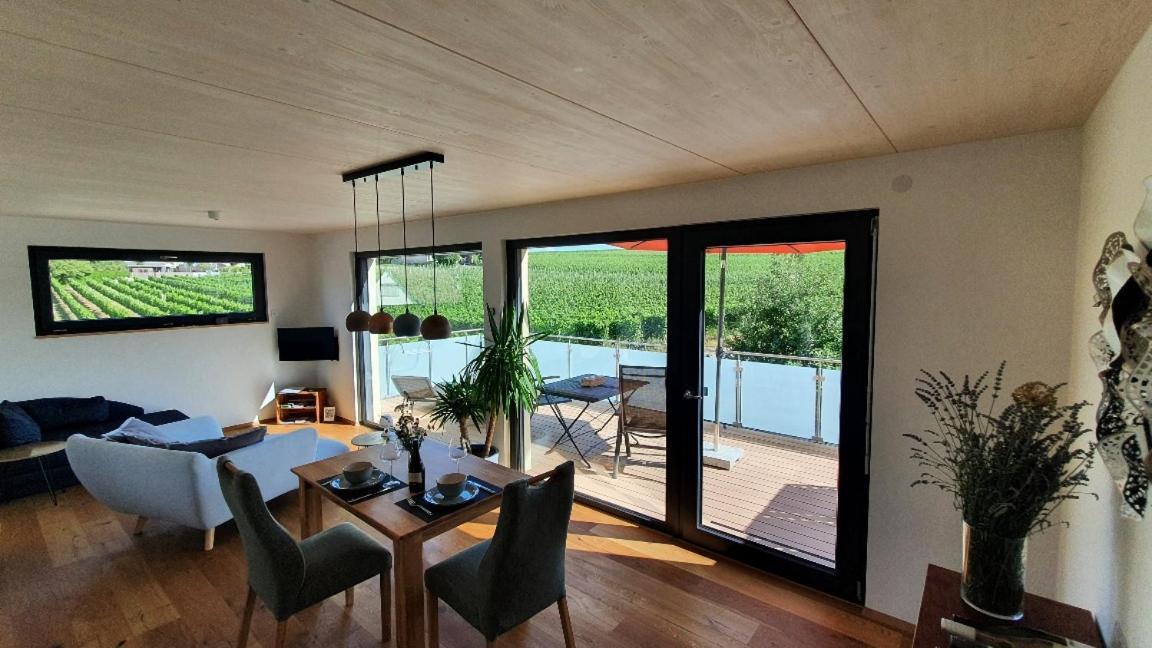 Gästehaus Casa Luna - Paradiesische Ferienwohnungen am Kaiserstuhl! Bischoffingen Exterior foto